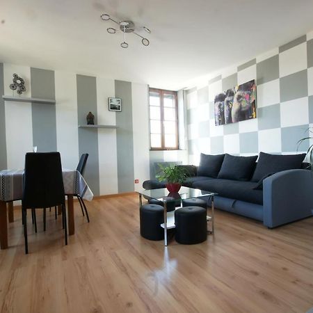 F2 Aux Pieds Des Thermes 3 Etoiles Luxeuil-les-Bains Exterior photo